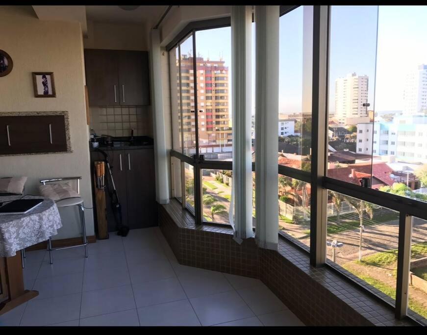Em Tramandai/rs Apartamento *